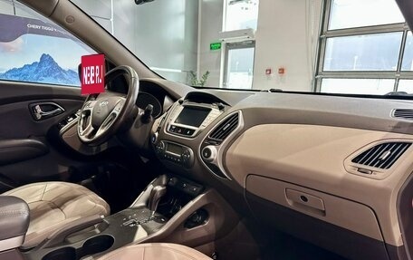 Hyundai ix35 I рестайлинг, 2010 год, 1 099 000 рублей, 12 фотография