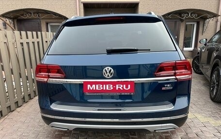 Volkswagen Teramont I, 2018 год, 3 100 000 рублей, 3 фотография