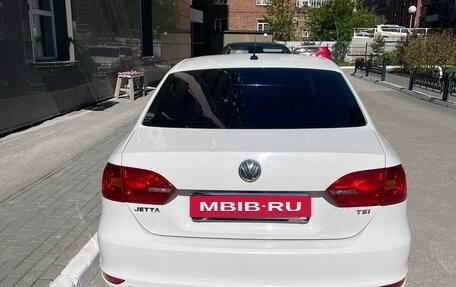 Volkswagen Jetta VI, 2012 год, 754 000 рублей, 3 фотография