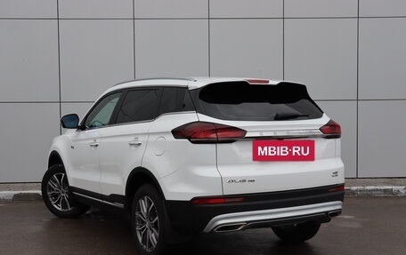 Geely Atlas, 2024 год, 2 100 000 рублей, 3 фотография