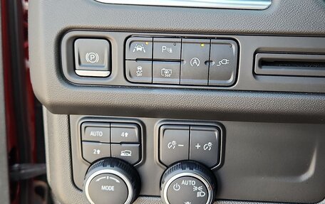 Chevrolet Tahoe IV, 2022 год, 7 990 000 рублей, 9 фотография