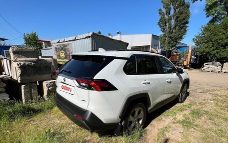 Toyota RAV4, 2021 год, 4 200 000 рублей, 4 фотография