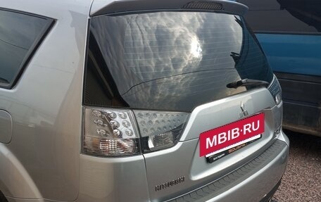 Mitsubishi Outlander III рестайлинг 3, 2010 год, 1 700 000 рублей, 4 фотография