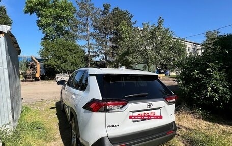 Toyota RAV4, 2021 год, 4 200 000 рублей, 3 фотография