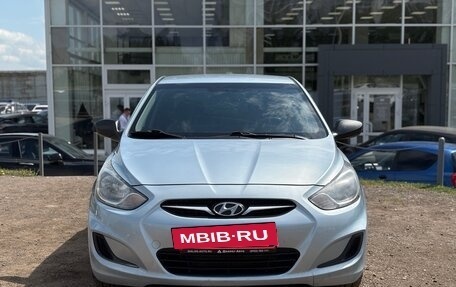 Hyundai Solaris II рестайлинг, 2012 год, 620 000 рублей, 2 фотография