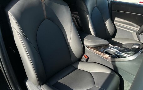 Toyota Camry, 2019 год, 3 030 000 рублей, 12 фотография