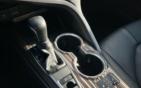 Toyota Camry, 2019 год, 3 030 000 рублей, 18 фотография