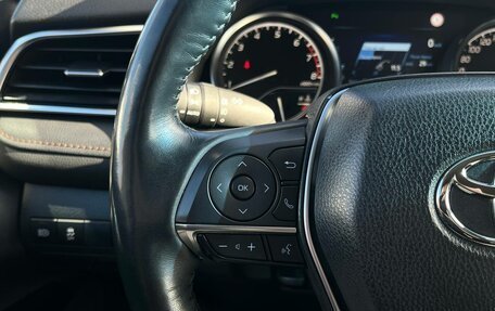 Toyota Camry, 2019 год, 3 030 000 рублей, 19 фотография