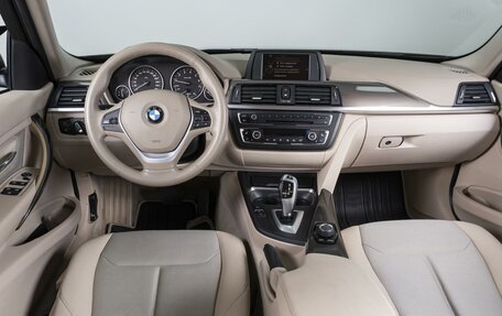 BMW 3 серия, 2013 год, 2 200 000 рублей, 6 фотография
