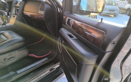 Lincoln Navigator, 2003 год, 2 000 000 рублей, 24 фотография