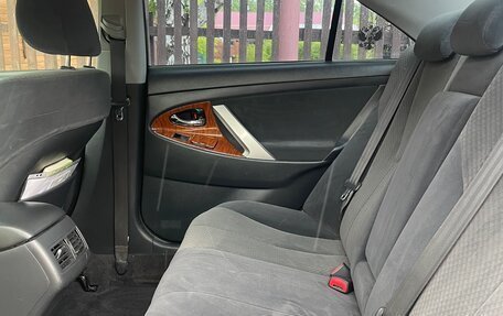Toyota Camry, 2008 год, 1 090 000 рублей, 29 фотография