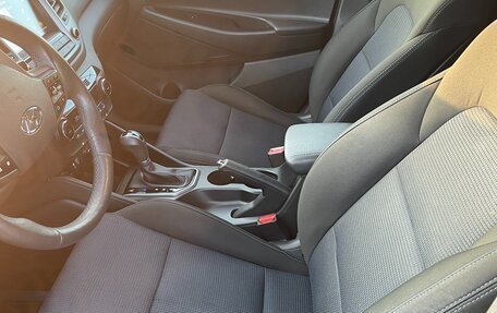 Hyundai Tucson III, 2018 год, 1 900 000 рублей, 13 фотография