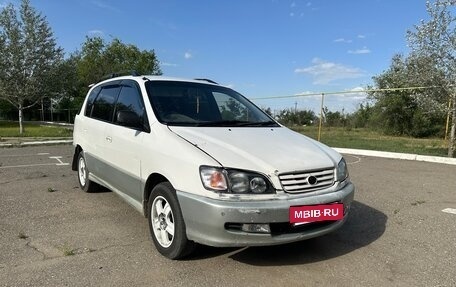 Toyota Ipsum II, 1997 год, 550 000 рублей, 6 фотография