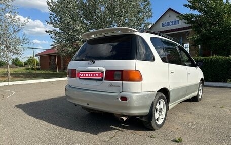 Toyota Ipsum II, 1997 год, 550 000 рублей, 4 фотография