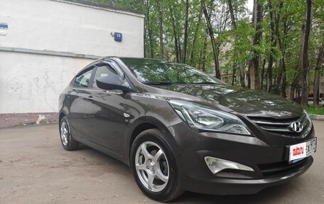 Hyundai Solaris II рестайлинг, 2014 год, 900 000 рублей, 3 фотография