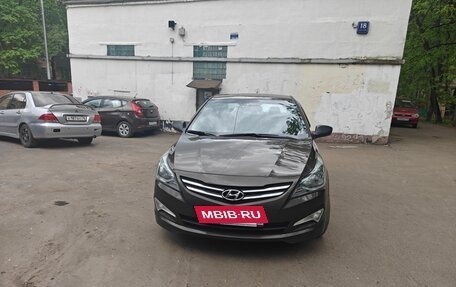 Hyundai Solaris II рестайлинг, 2014 год, 900 000 рублей, 2 фотография