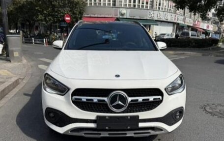 Mercedes-Benz GLA, 2021 год, 3 250 000 рублей, 2 фотография