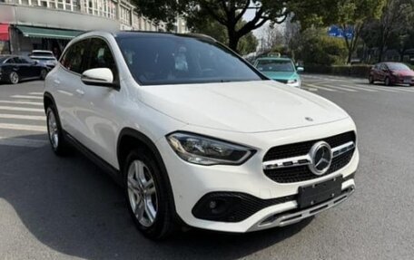 Mercedes-Benz GLA, 2021 год, 3 250 000 рублей, 3 фотография