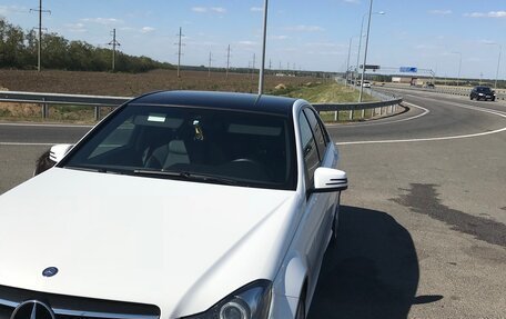 Mercedes-Benz C-Класс, 2012 год, 2 000 000 рублей, 2 фотография