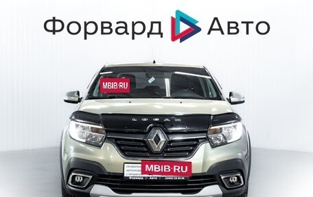Renault Logan II, 2021 год, 1 050 000 рублей, 2 фотография