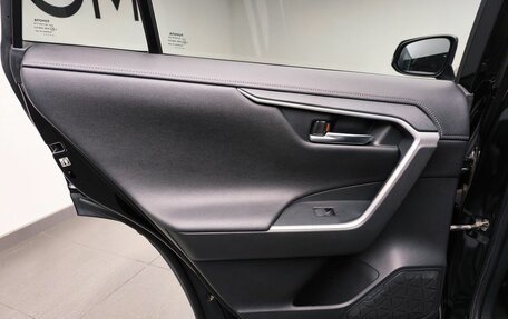 Toyota RAV4, 2020 год, 3 600 000 рублей, 21 фотография