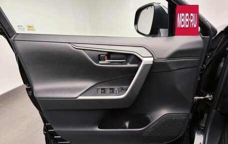 Toyota RAV4, 2020 год, 3 600 000 рублей, 15 фотография
