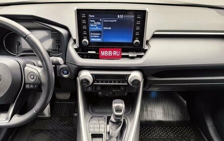 Toyota RAV4, 2020 год, 3 600 000 рублей, 9 фотография