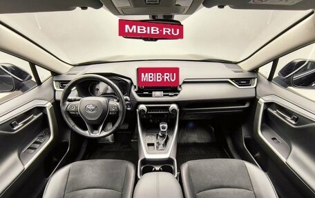 Toyota RAV4, 2020 год, 3 600 000 рублей, 7 фотография