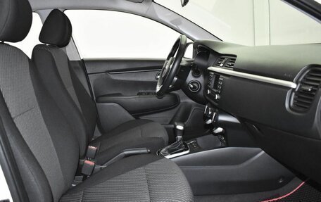 KIA Rio IV, 2020 год, 1 780 000 рублей, 12 фотография