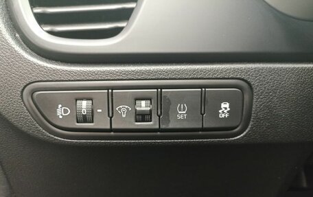 KIA Rio IV, 2021 год, 1 820 000 рублей, 9 фотография
