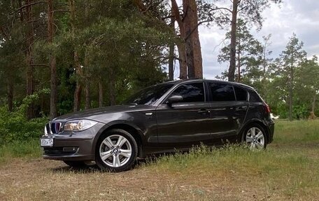 BMW 1 серия, 2009 год, 730 000 рублей, 3 фотография
