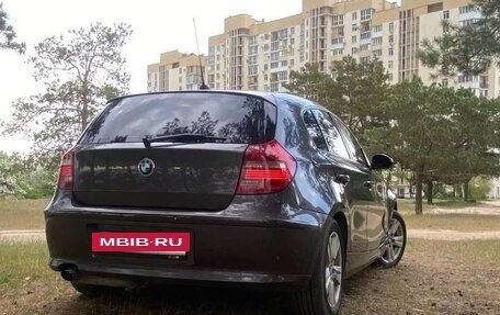 BMW 1 серия, 2009 год, 730 000 рублей, 4 фотография