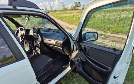 Chevrolet Niva I рестайлинг, 2015 год, 840 000 рублей, 11 фотография