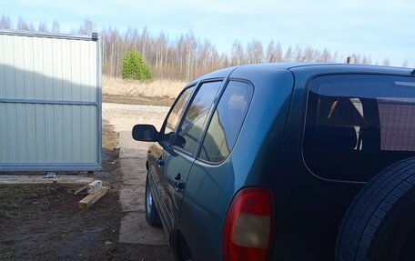 Chevrolet Niva I рестайлинг, 2006 год, 235 000 рублей, 8 фотография