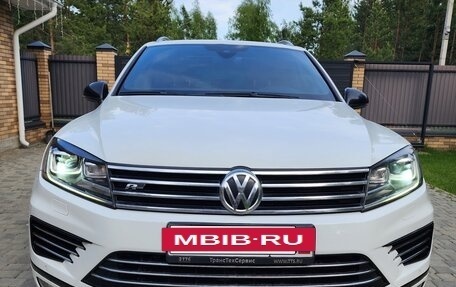 Volkswagen Touareg III, 2017 год, 4 000 000 рублей, 3 фотография