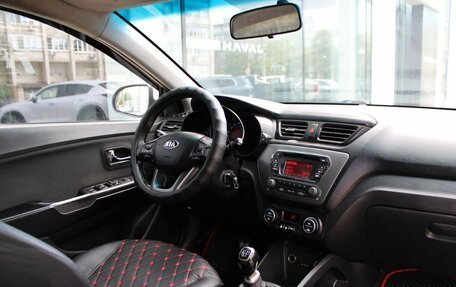 KIA Rio III рестайлинг, 2013 год, 580 000 рублей, 10 фотография