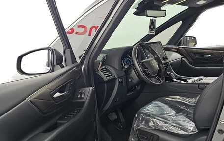 Toyota Alphard, 2024 год, 10 400 000 рублей, 5 фотография