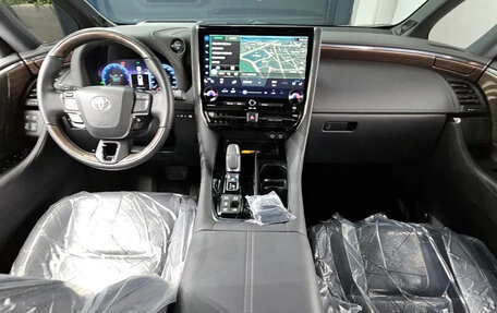 Toyota Alphard, 2024 год, 10 400 000 рублей, 7 фотография