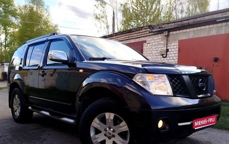 Nissan Pathfinder, 2006 год, 949 000 рублей, 1 фотография