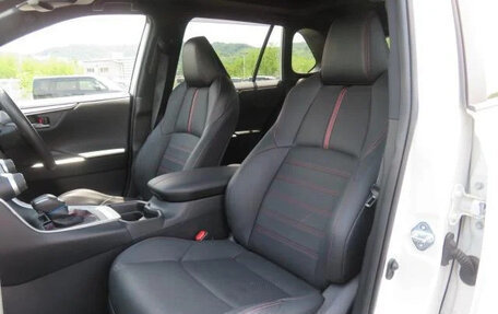 Toyota RAV4, 2022 год, 3 100 000 рублей, 14 фотография