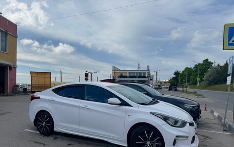 Hyundai Elantra V, 2015 год, 1 700 000 рублей, 2 фотография