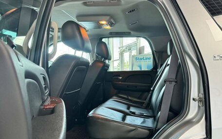 Chevrolet Tahoe III, 2012 год, 2 349 000 рублей, 10 фотография