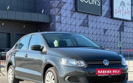 Volkswagen Polo VI (EU Market), 2013 год, 847 000 рублей, 2 фотография