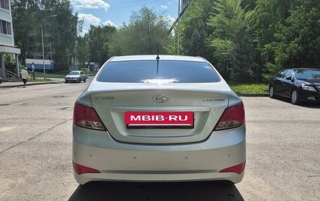 Hyundai Solaris II рестайлинг, 2015 год, 1 040 000 рублей, 4 фотография