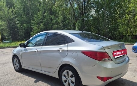 Hyundai Solaris II рестайлинг, 2015 год, 1 040 000 рублей, 3 фотография
