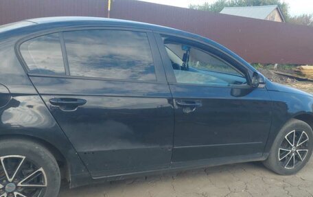 Volkswagen Passat B6, 2010 год, 440 000 рублей, 2 фотография