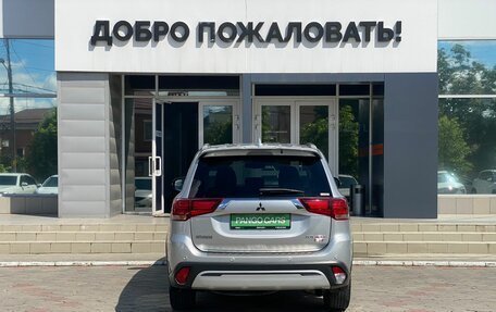 Mitsubishi Outlander III рестайлинг 3, 2019 год, 2 925 000 рублей, 6 фотография