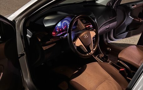 Hyundai Solaris II рестайлинг, 2013 год, 550 000 рублей, 6 фотография