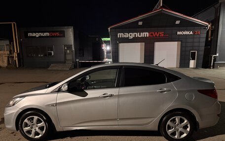 Hyundai Solaris II рестайлинг, 2013 год, 550 000 рублей, 4 фотография