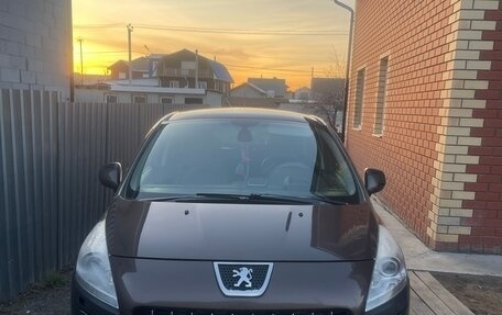 Peugeot 3008 I рестайлинг, 2013 год, 600 000 рублей, 3 фотография